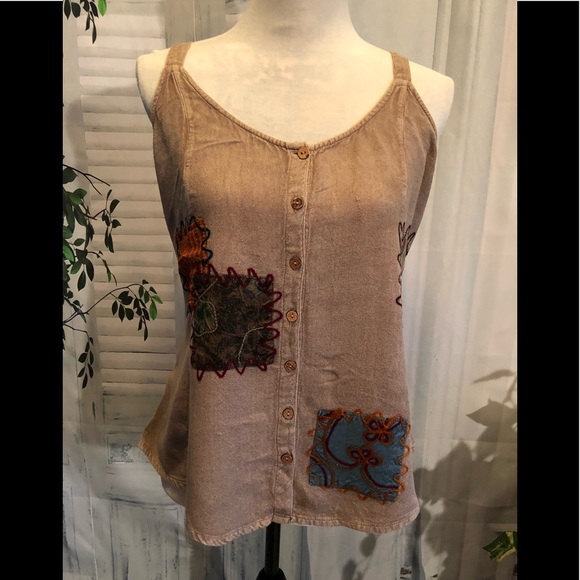 Sacred Threads Tops - SACRED THREADS - SLEEVELESS TOP - MEDIUM.